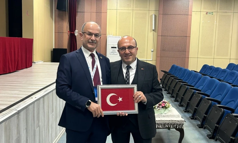 Türk Eğitim-Sen'de Bayrak Değişimi