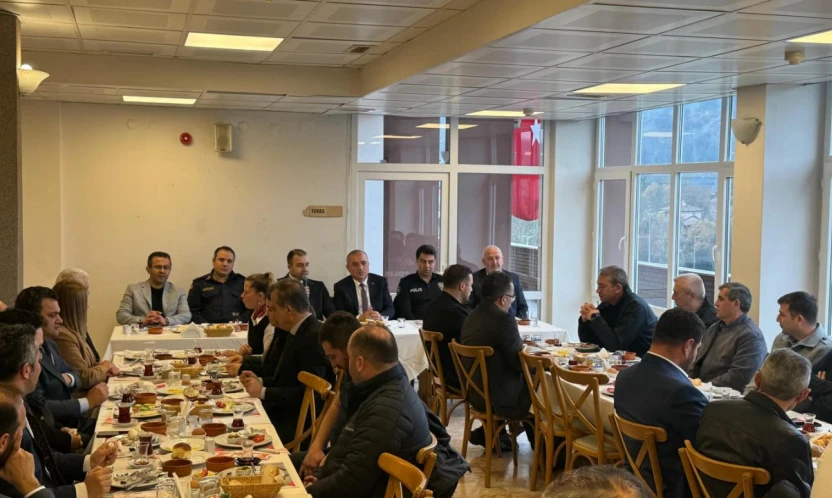 Ulus'un Geleceği Masaya Yatırıldı