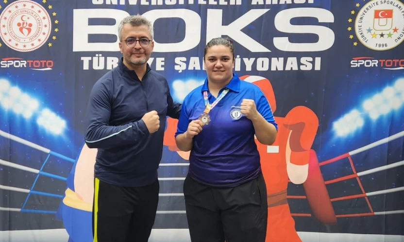 Üniversiteler Arası Boksta Bartın Üniversitesi'nden Büyük Başarı