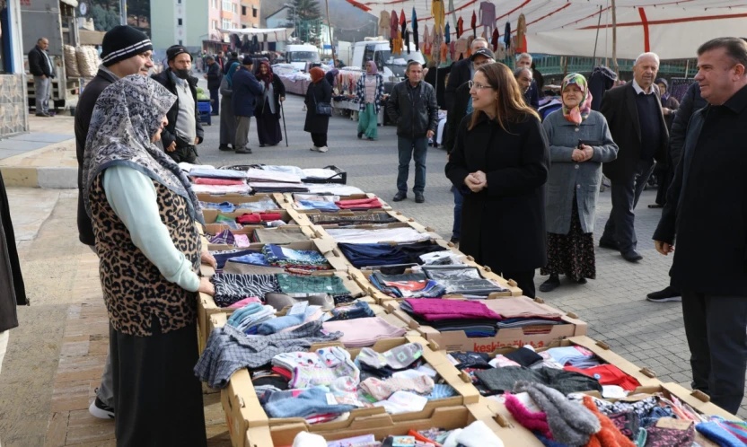 Vali Arslan'dan Hasankadı'da Okul ve Esnaf Ziyaretleri