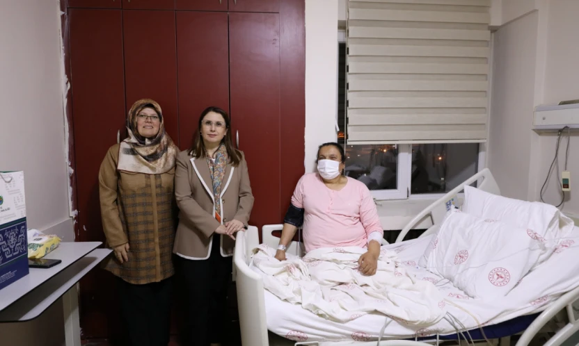 Vali Arslan'dan Muhtar Ülviye Kaya'ya Geçmiş Olsun Ziyareti