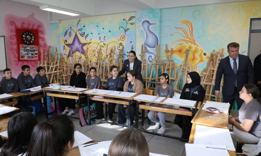 Vali Arslan, Kozcağız'da Öğrencilerle Buluştu