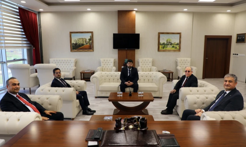 Vali Yavuz ve Rektör Akkaya'dan Kalkınma Odaklı Görüşme